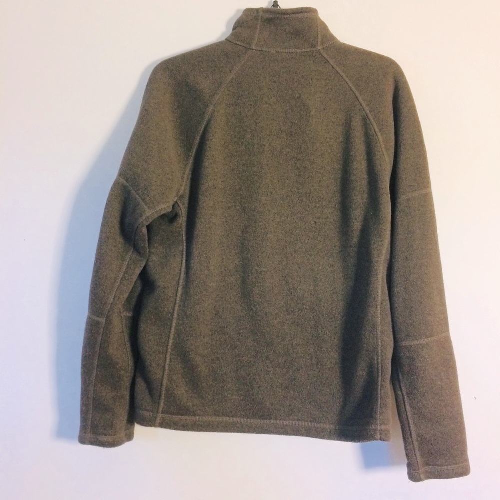 Sweater zip up